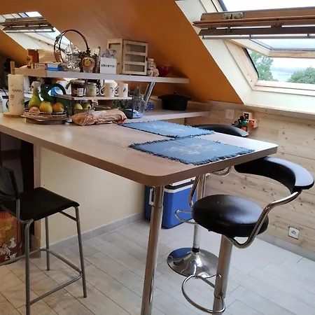 A La Bonne Franquette Berceenne Au Calme De Sa Campagne Environnante 3*
